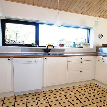 Holiday home Holiday Lyngstien B- 2806
