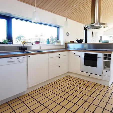 Holiday Lyngstien B- 2806 Holiday home